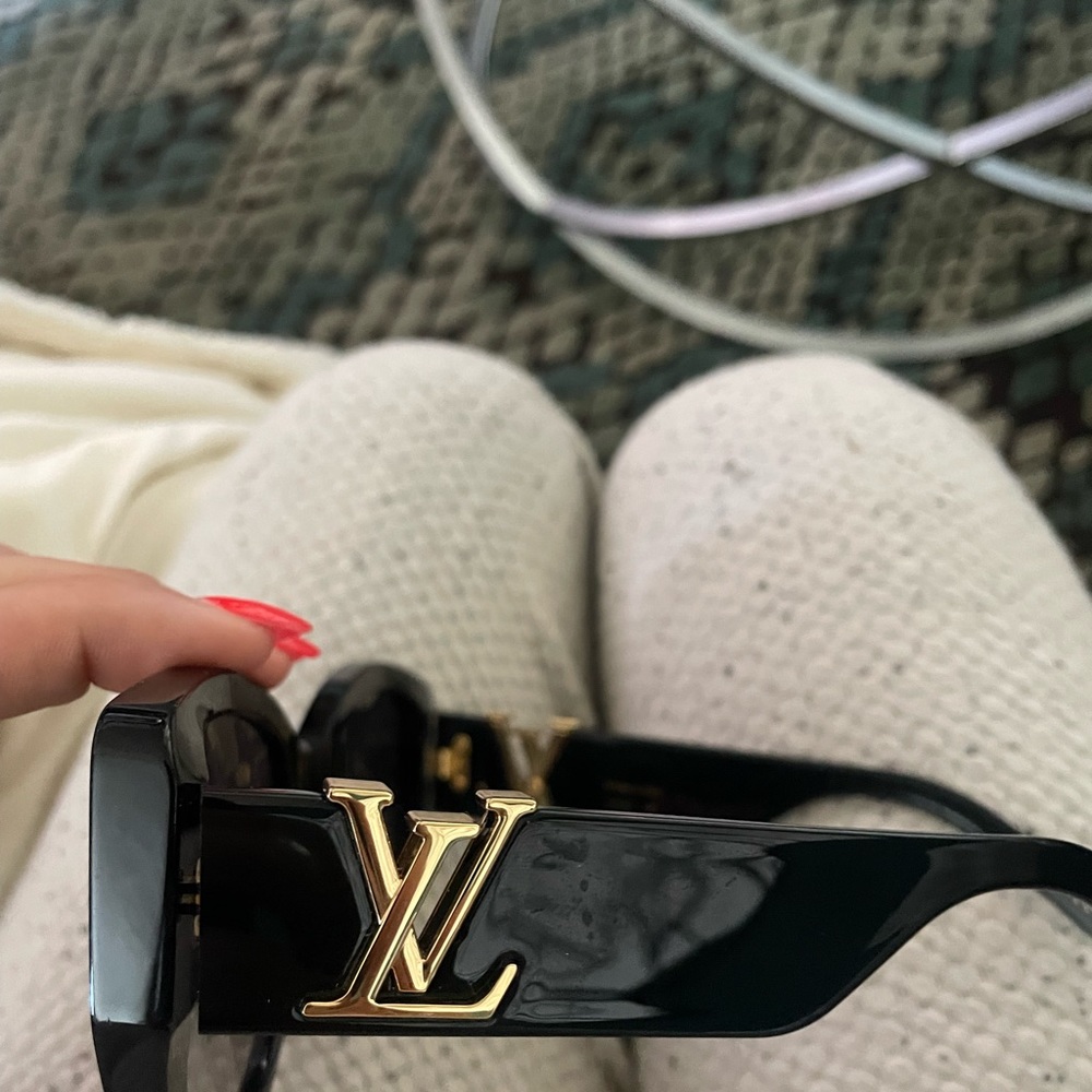 Designer sunglasses - Picture 1 of 6